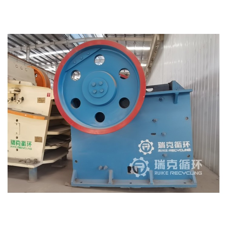 PE750×1060颚式破碎机大修